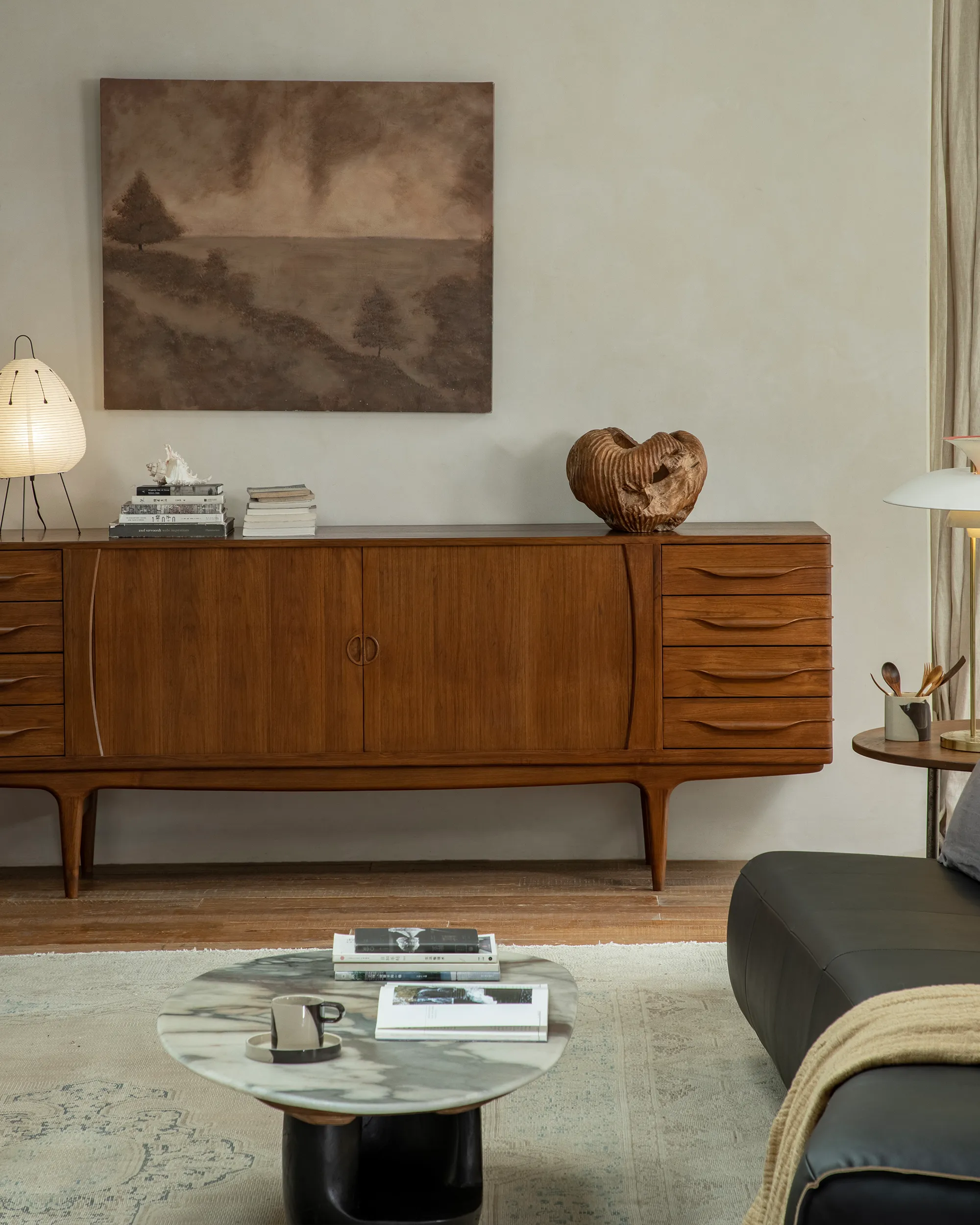 NO.424 Venice Sideboard