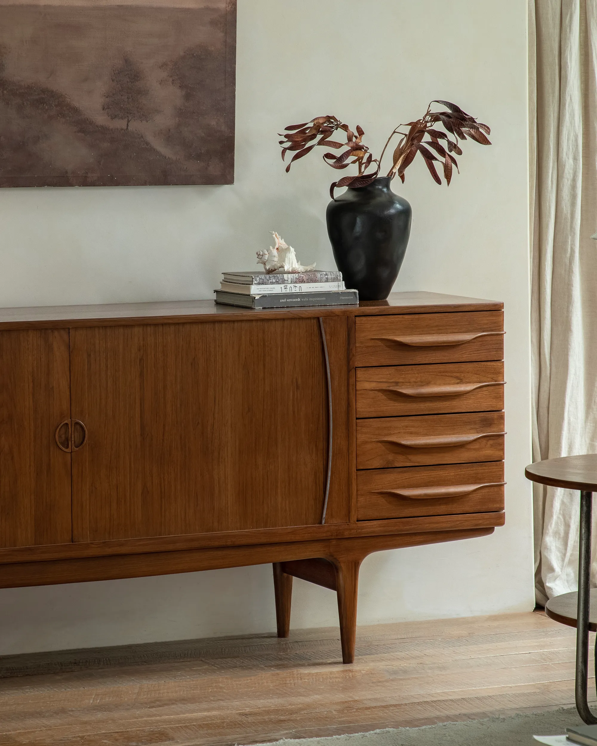 NO.424 Venice Sideboard